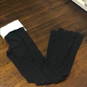 Flared yoga pants
